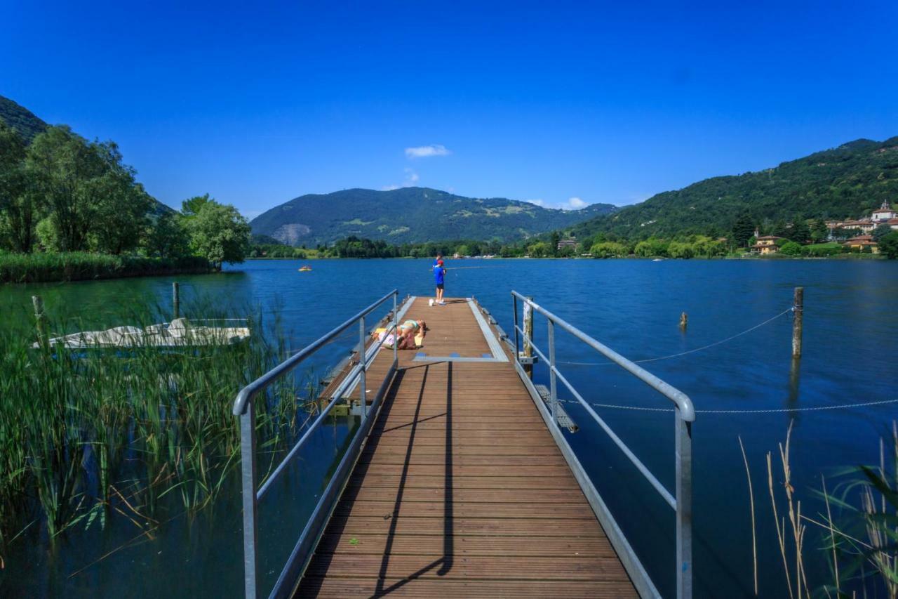 Casa Vacanza Residence Lago Di Endine Monasterolo del Castello Eksteriør billede